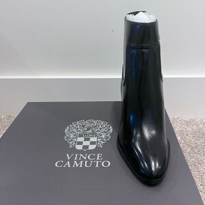 Vince Camino heeled bootie, size 7.5, solid black.